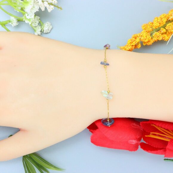 "Elegant & Trendy Bracelet, A Perfect Gift for Women, Thoughtful, EVCH1035 - Picture 2 of 7